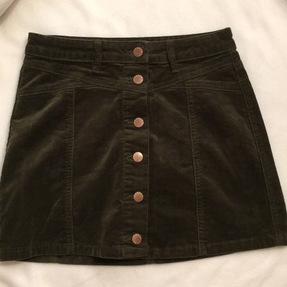 Dark green button up skirt